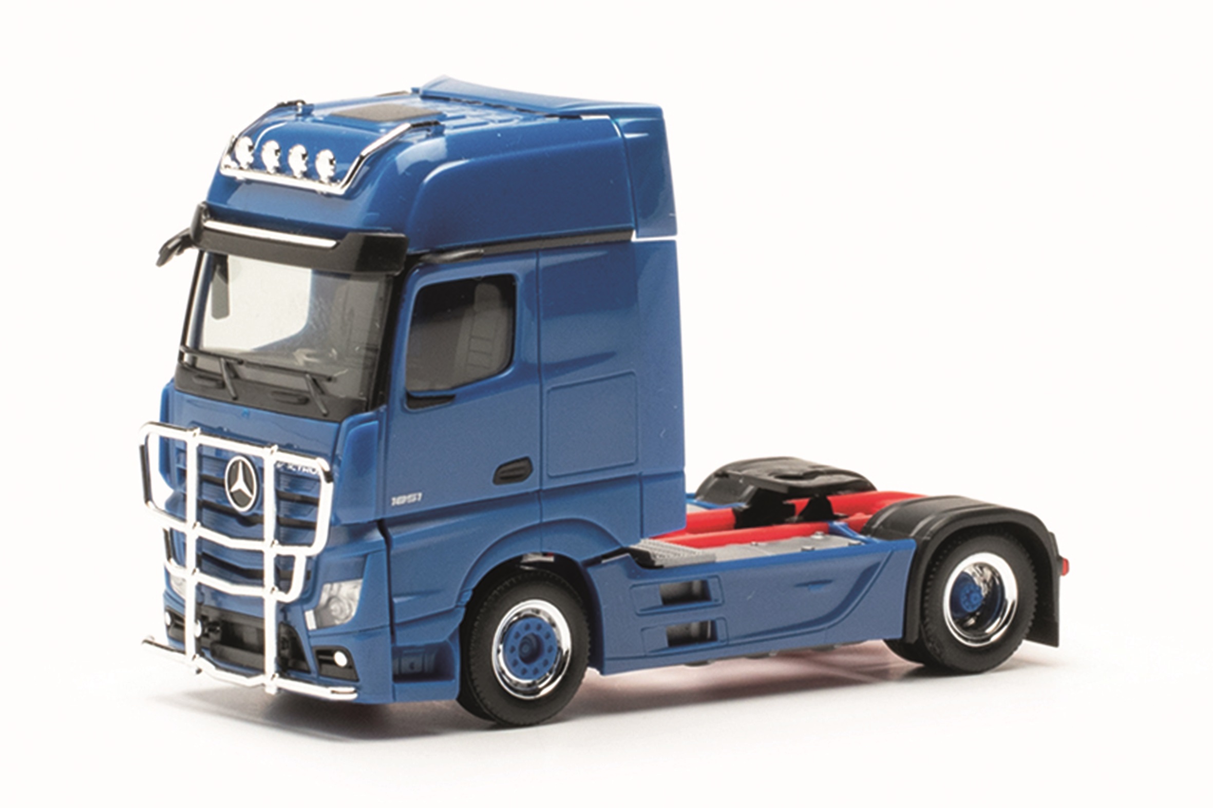 311533-005 MB Actros GS SZM (2a) enzianblau