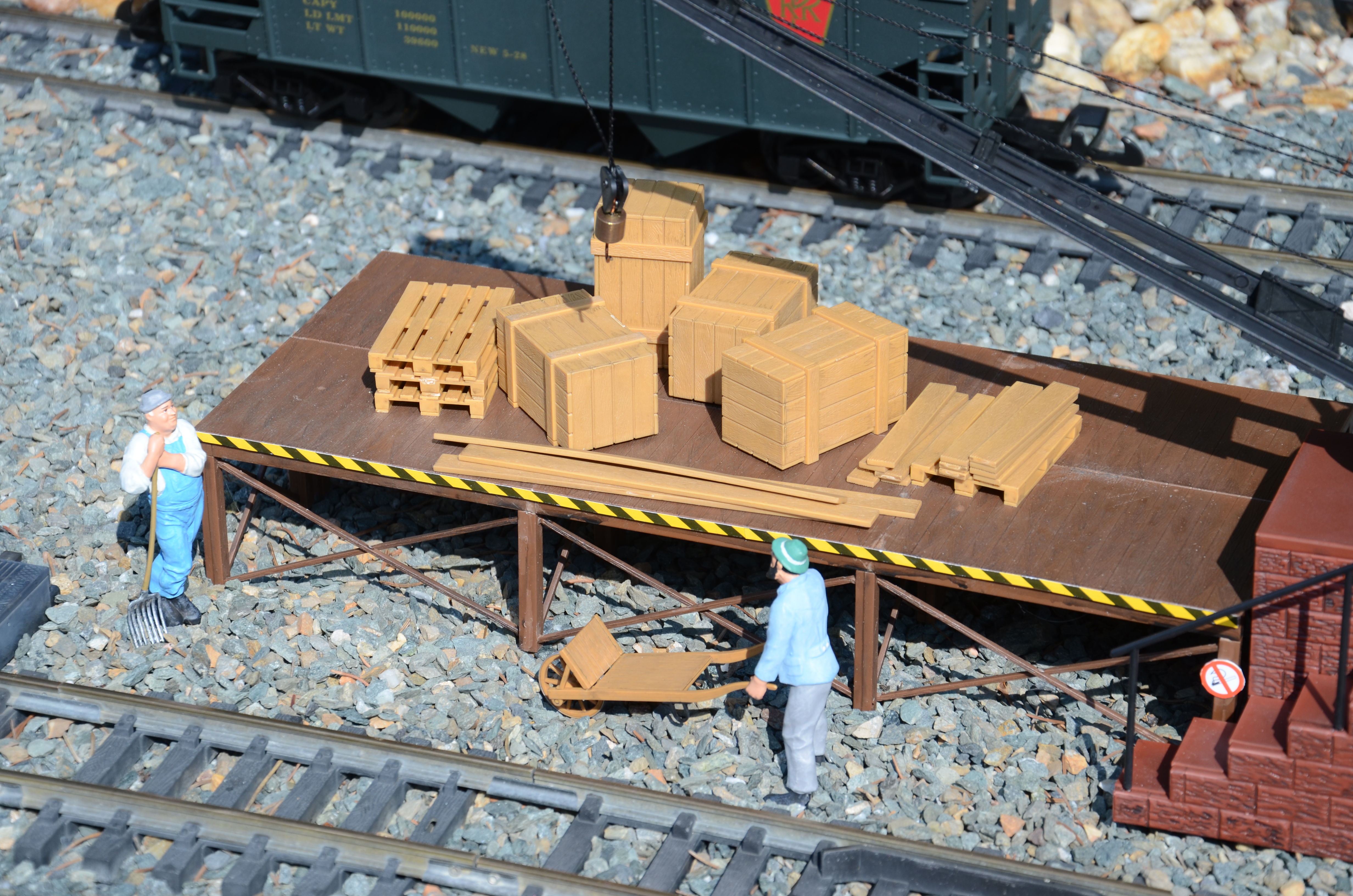 62296 Ladegut Paletten und Kisten