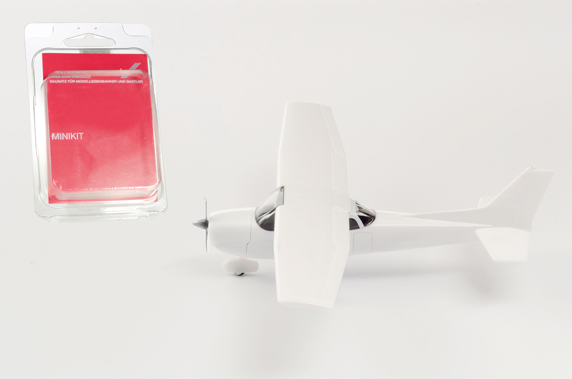 013789-002 Minikit Sportflugzeug Propeller silber
